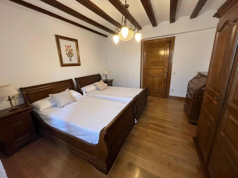 Photo of Bedroom in Egues
