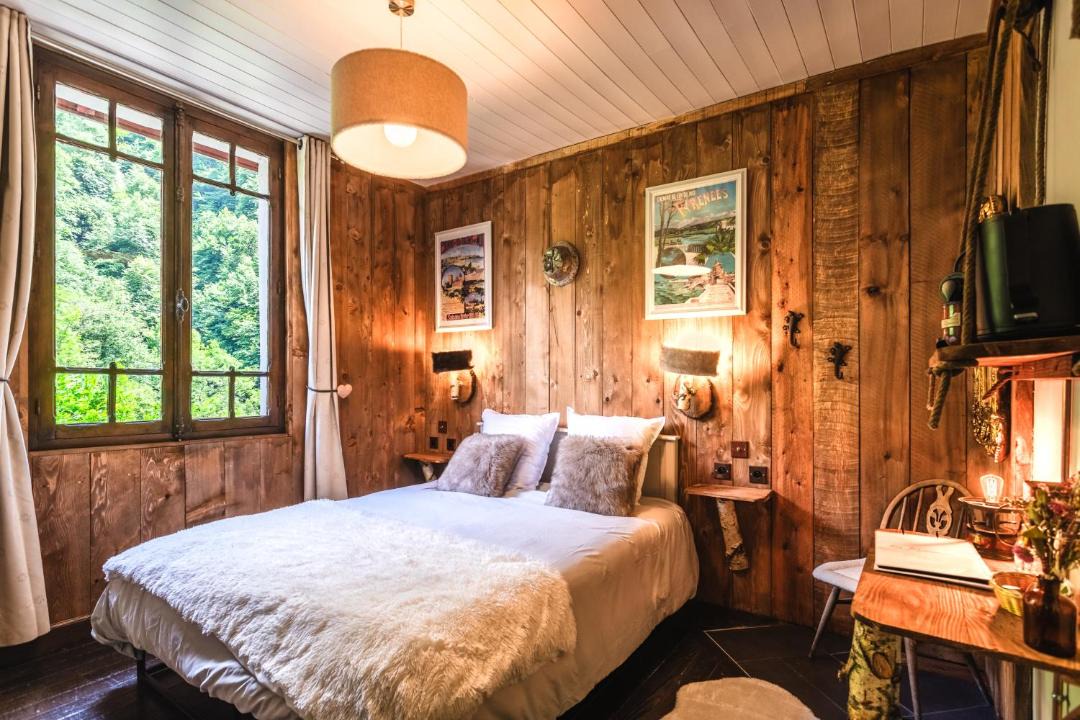 Photo of Bedroom in Cauterets