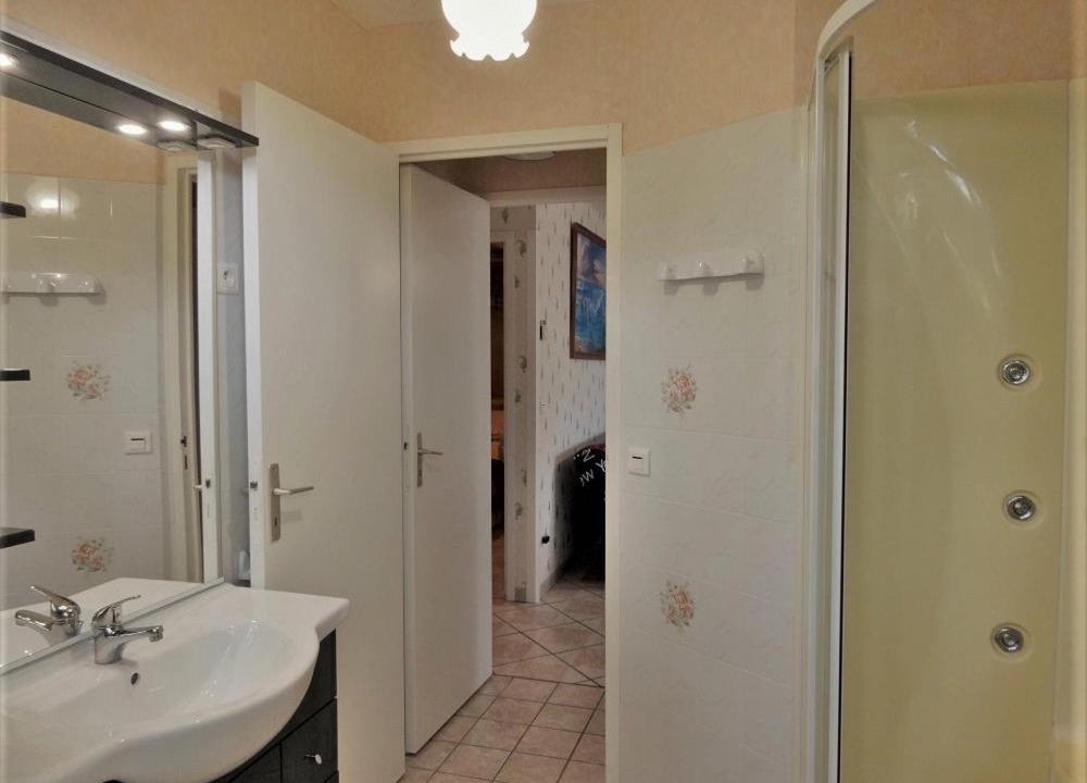 Photo of Bathroom in Auriac-du-Perigord