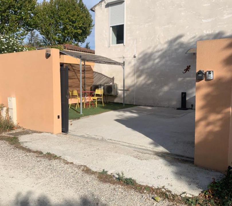 Photo of Buildings in Violes