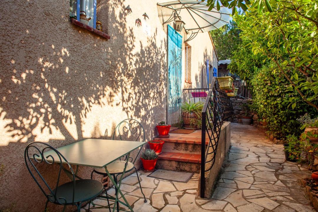 Photo of Patio Balcony in Le Revest-les-Eaux