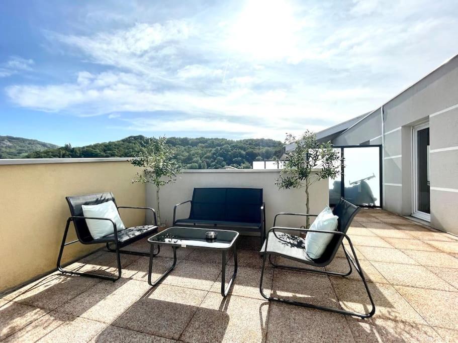 Photo of Patio Balcony in Bellegarde-sur-Valserine