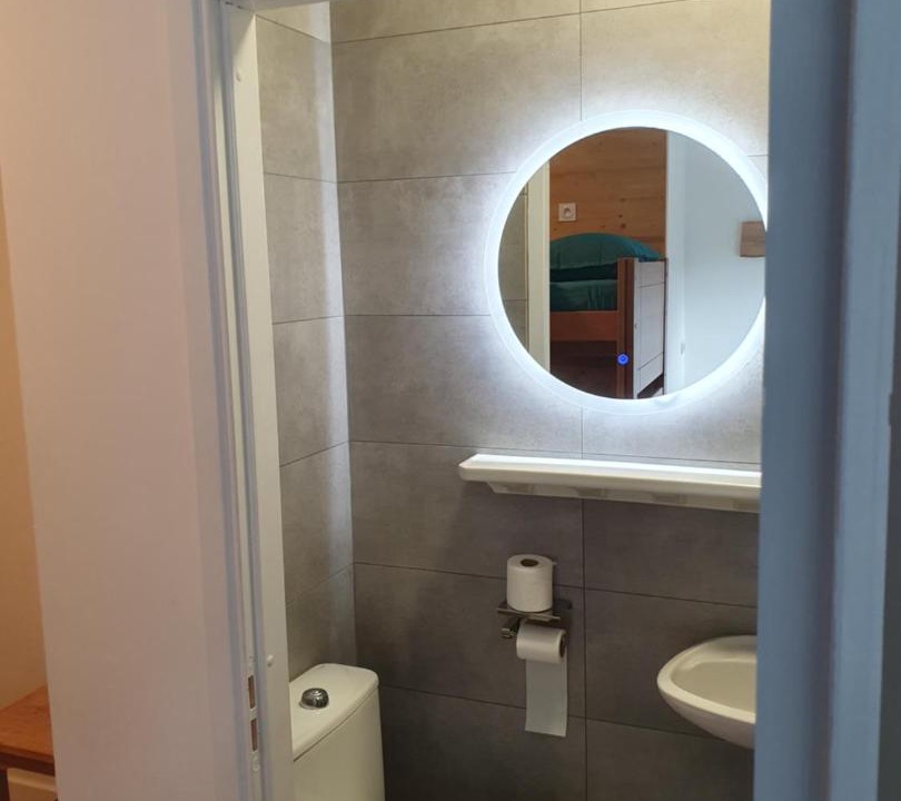 Photo of Bathroom in Sarcenas