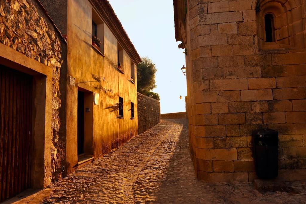 Photo of Buildings in Herguijuela