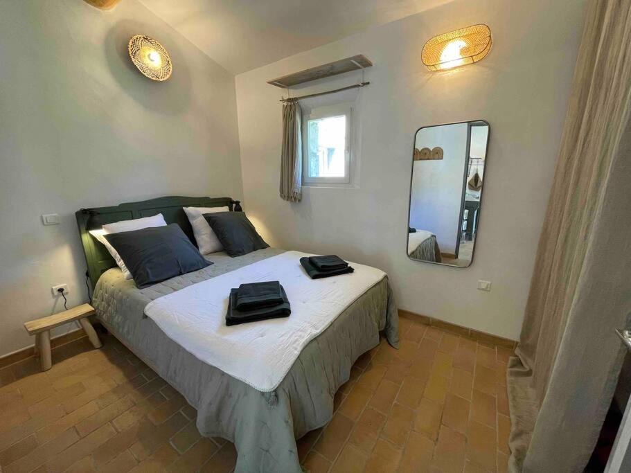 Photo of Bedroom in Cabannes