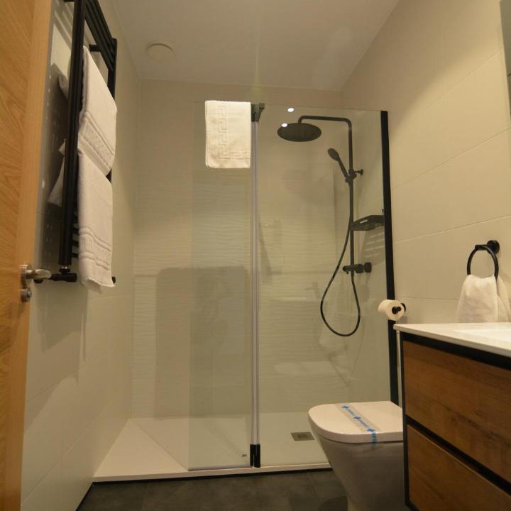Photo of Bathroom in Avin