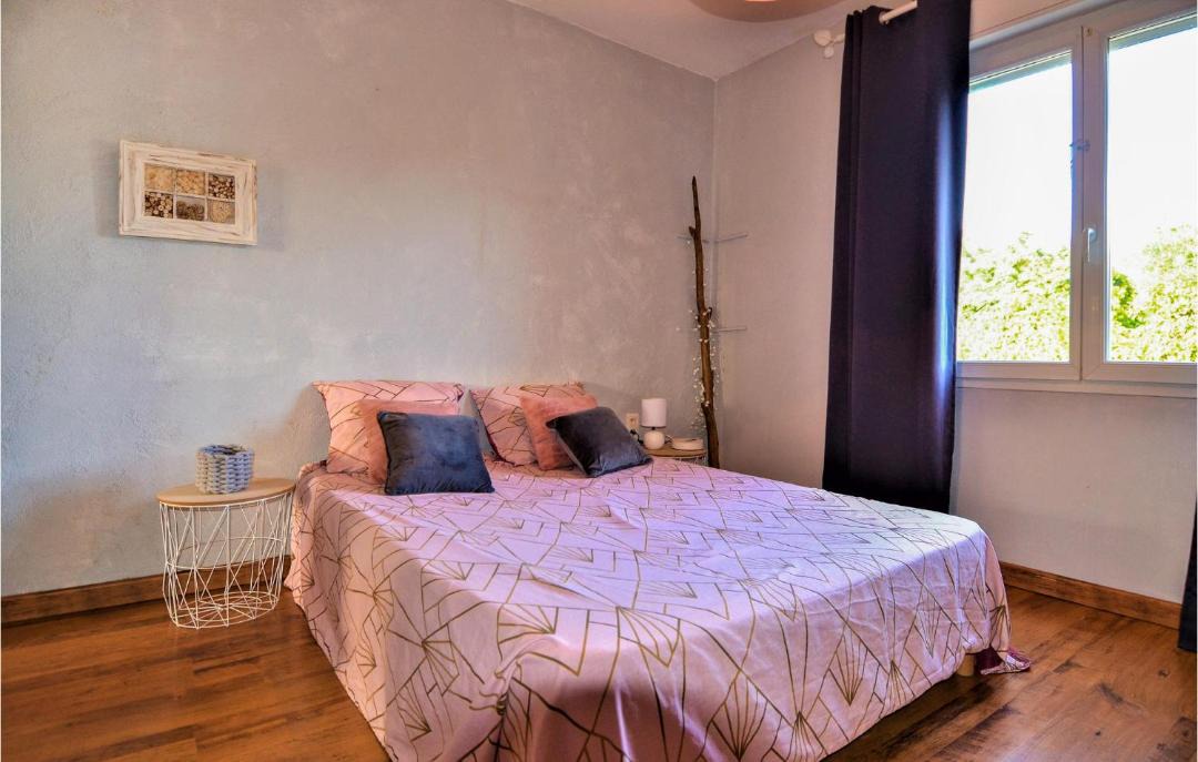 Photo of Bedroom in Saint-Martin-de-Crau