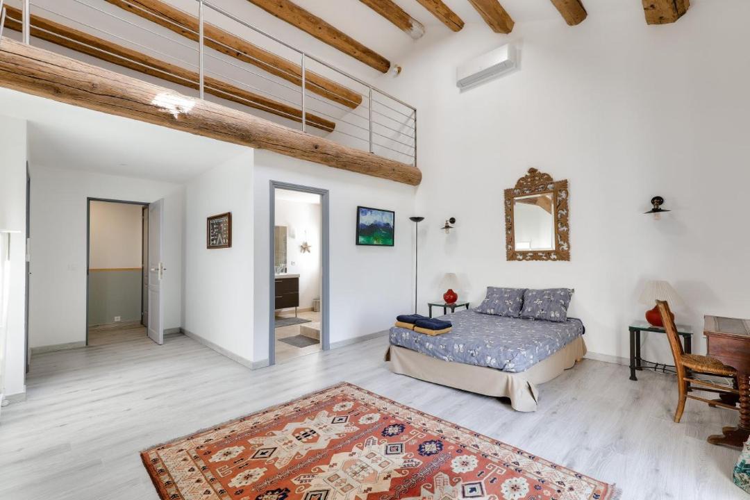 Photo of Bedroom in Bedarrides
