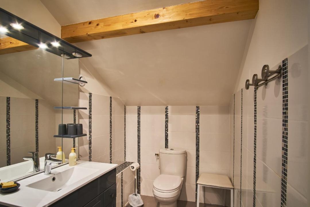 Photo of Bathroom in Saint-Hilaire-du-Rosier