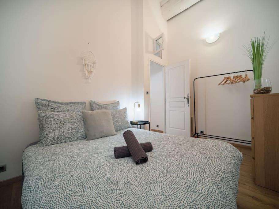 Photo of Bedroom in Venelles