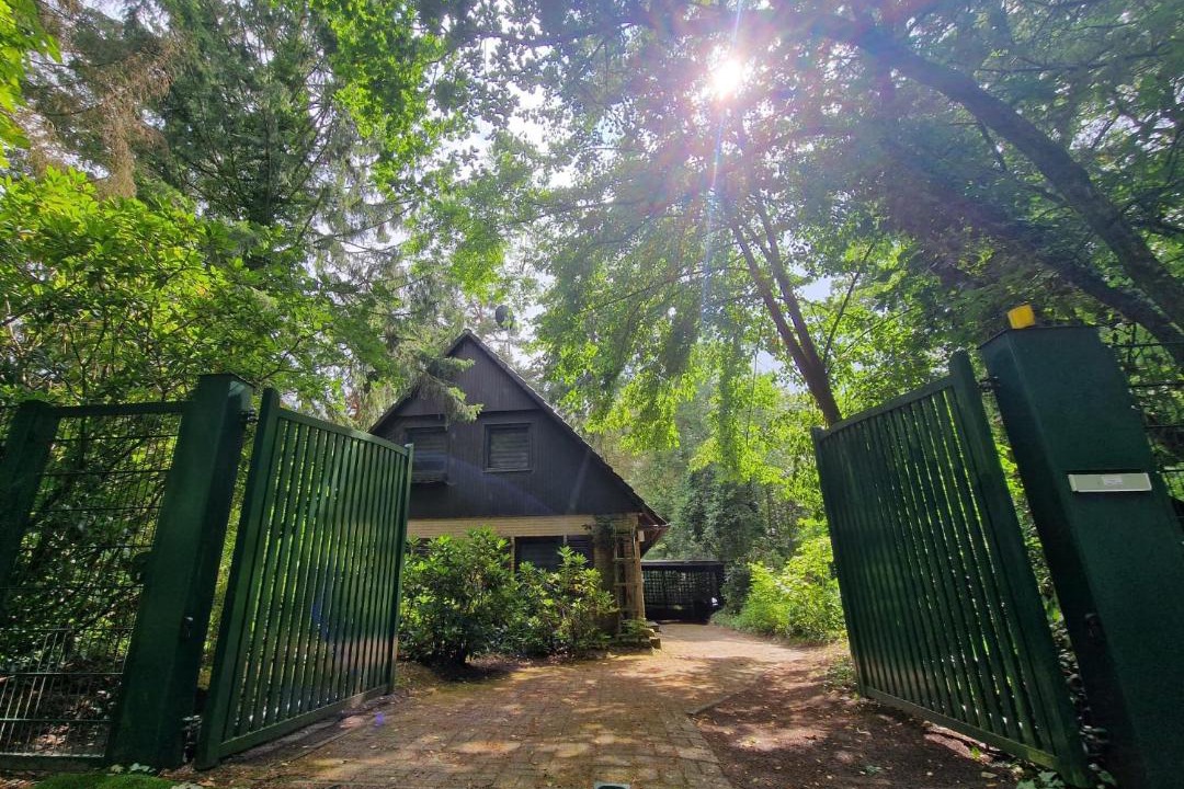 Photo of Buildings in Hatten