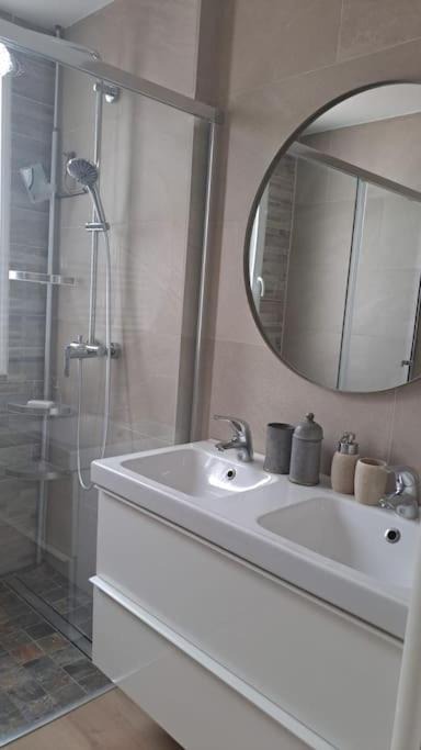 Photo of Bathroom in Montfavet