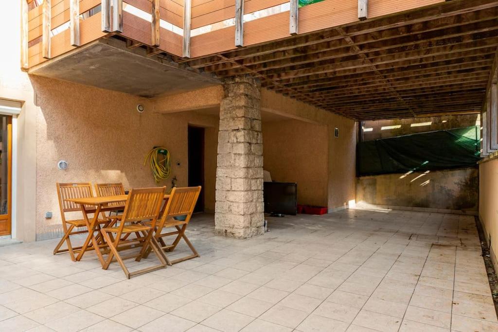 Photo of Patio Balcony in Bellegarde-sur-Valserine