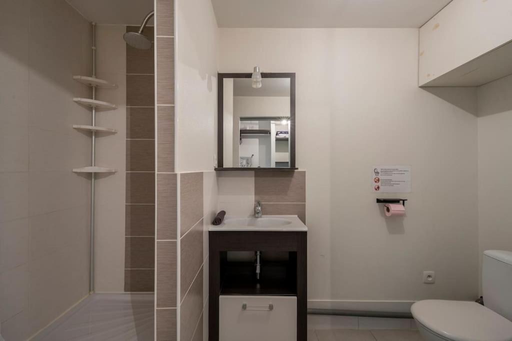 Photo of Bathroom in Bellegarde-sur-Valserine