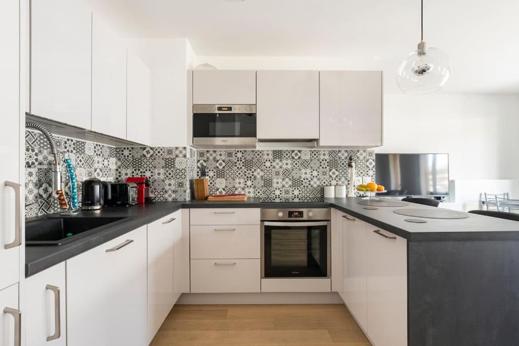Photo of Kitchen in Ferney-Voltaire