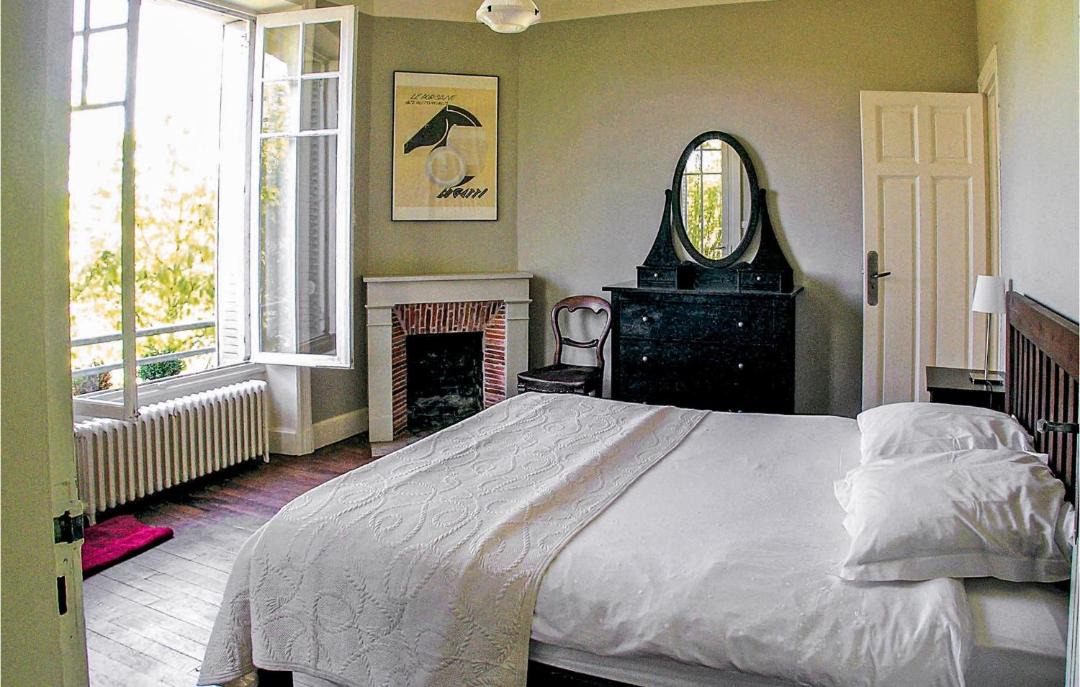 Photo of Bedroom in Terrasson-la-Villedieu