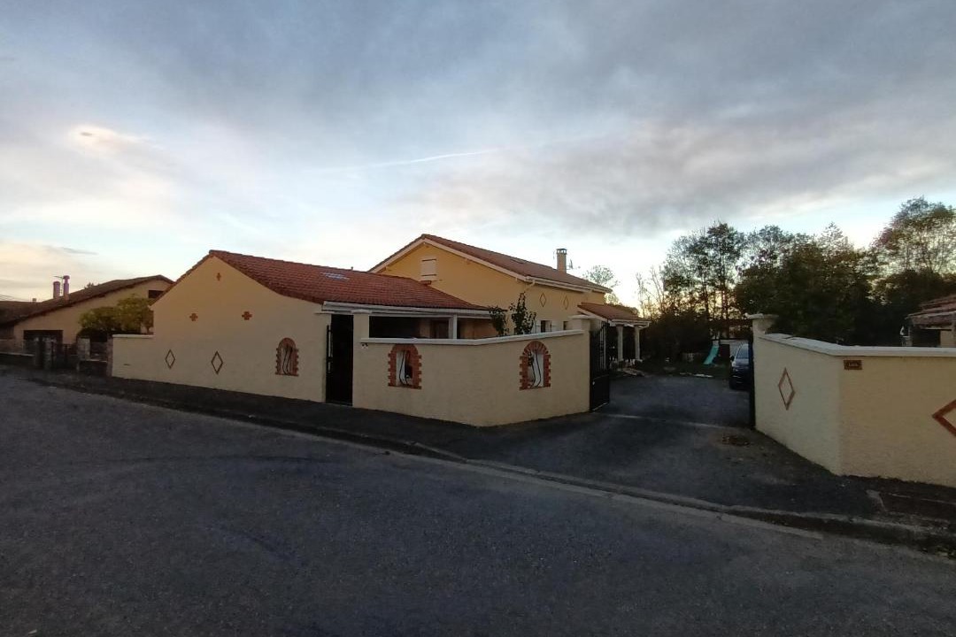 Photo of Buildings in Lagrange