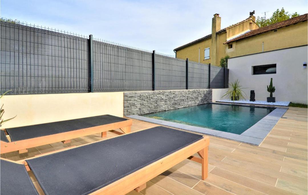 Photo of Outdoor in Montfavet
