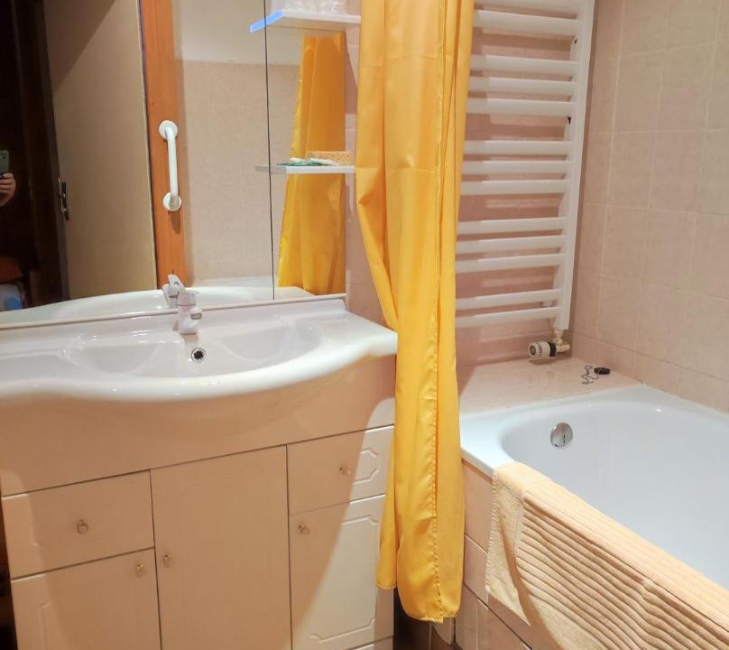 Photo of Bathroom in Station des Rousses-Haut Jura