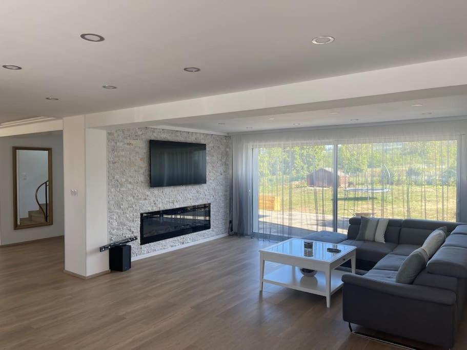 Photo of Livingroom in Lompnes