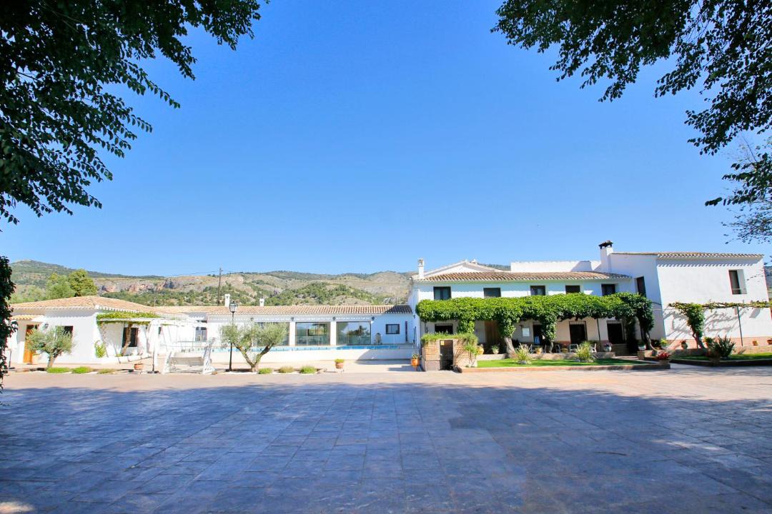 Photo of Buildings in Onil