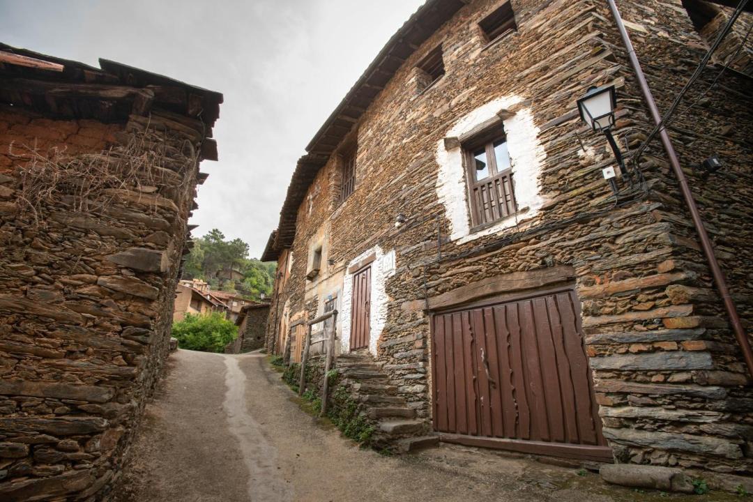 Photo of Buildings in Robledillo de Gata