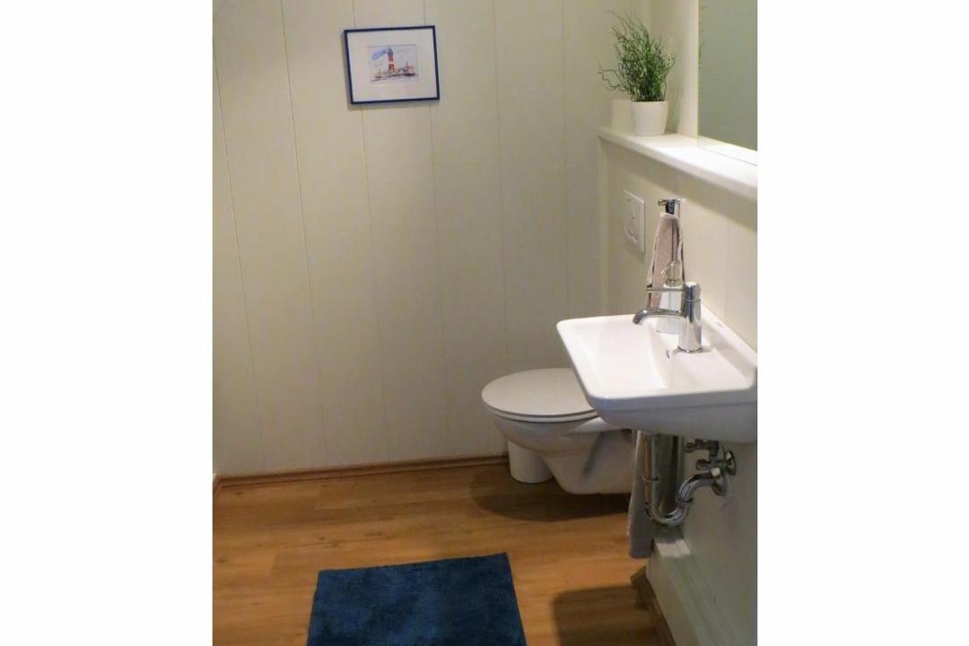 Photo of Bathroom in Damp