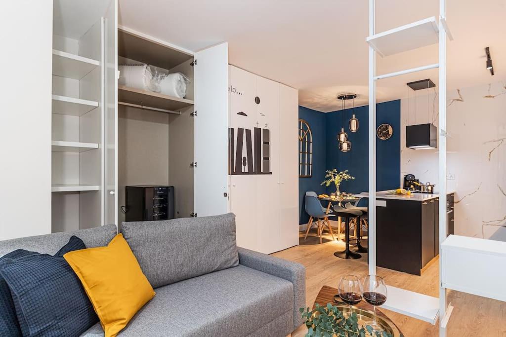 Photo of Livingroom in Malasana