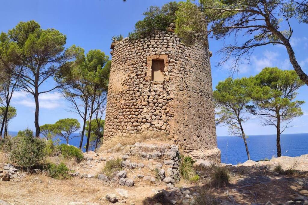 Photo of Others in Deia