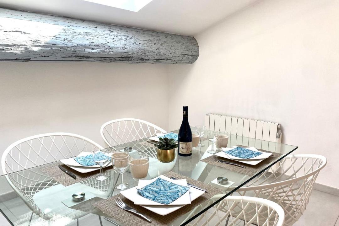 Photo of Livingroom in Route d'Arles