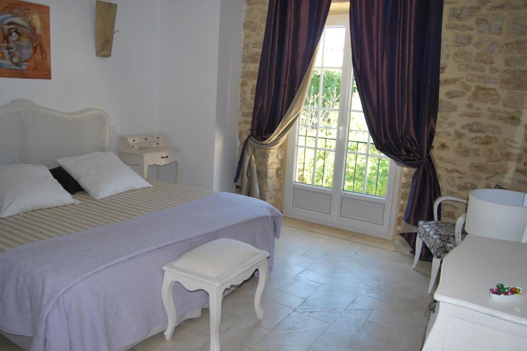 Photo of Bedroom in Suze-la-Rousse