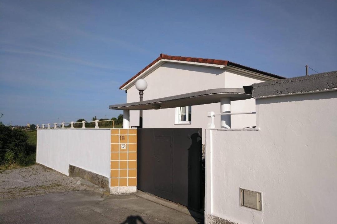 Photo of Buildings in Monte