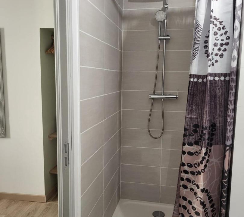 Photo of Bathroom in Collias