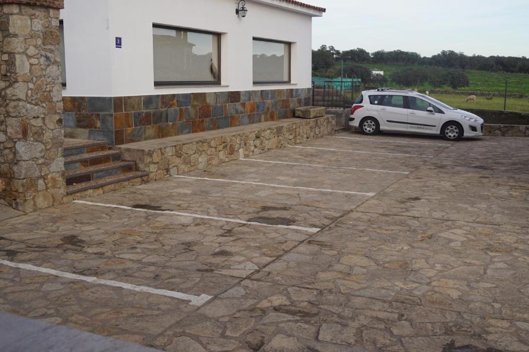 Photo of Others in Torrejon El Rubio