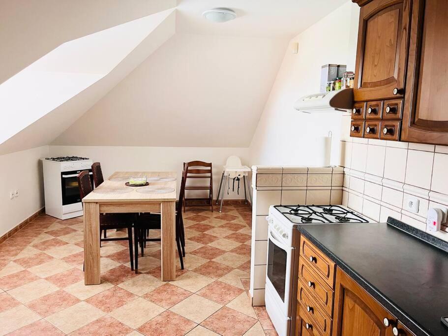 Photo of Kitchen in Orech