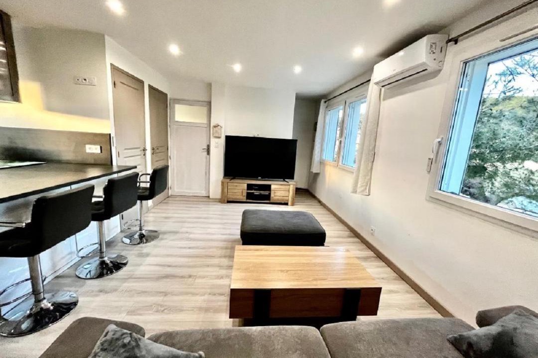 Photo of Livingroom in Saint-Chamas