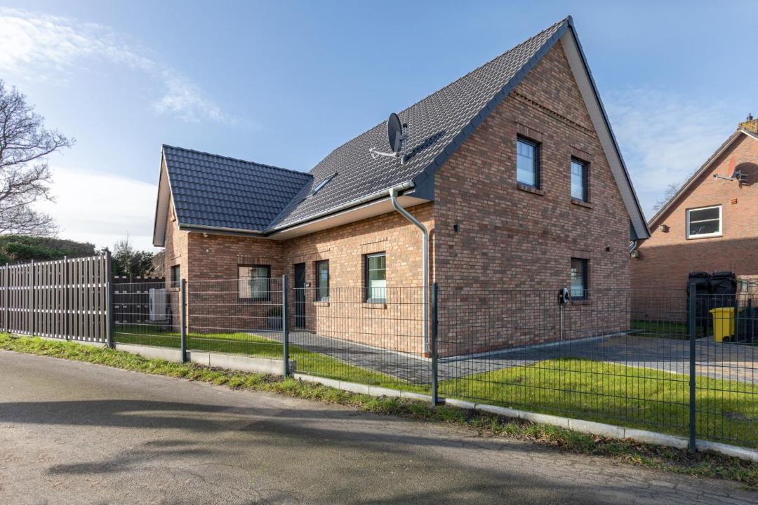 Photo of Buildings in Hattstedt