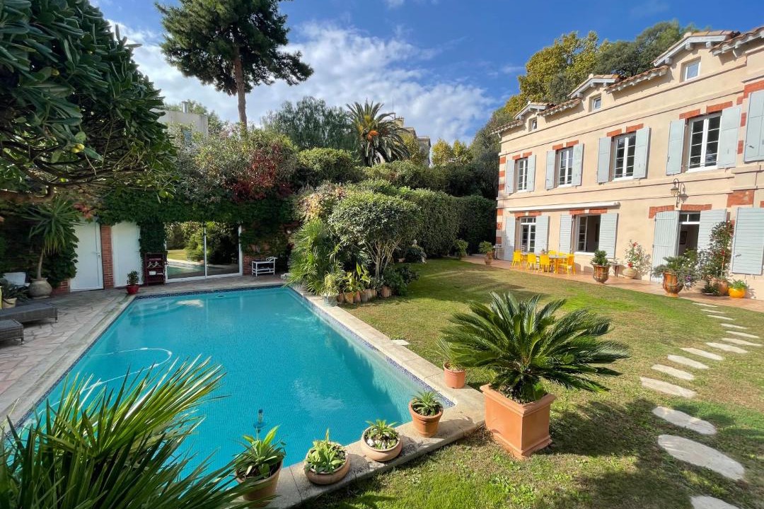 Photo of Outdoor in Prado-Perier