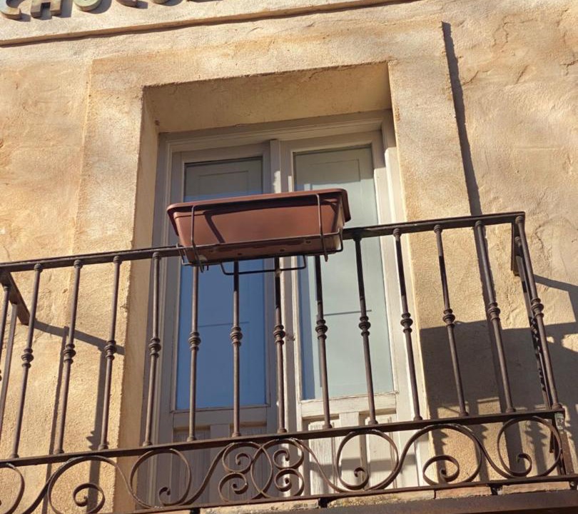 Photo of Buildings in Imon