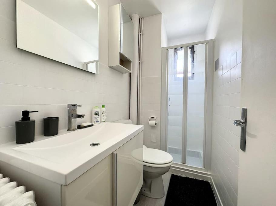 Photo of Bathroom in Chevry