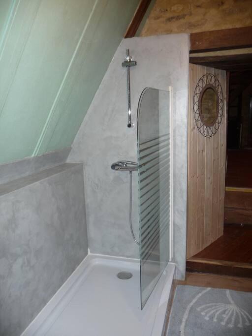 Photo of Bathroom in Saint-Amand-de-Coly