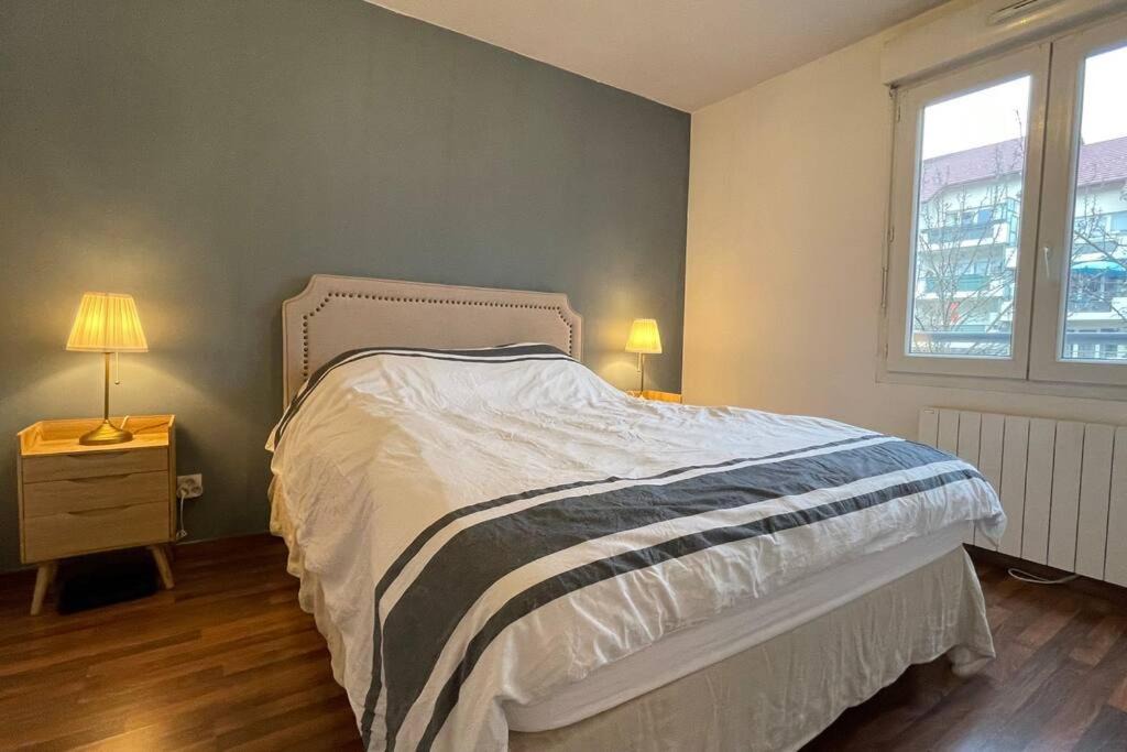 Photo of Bedroom in Ferney-Voltaire