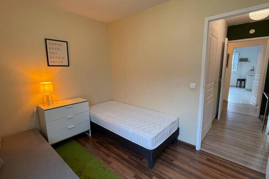 Photo of Bedroom in Ferney-Voltaire