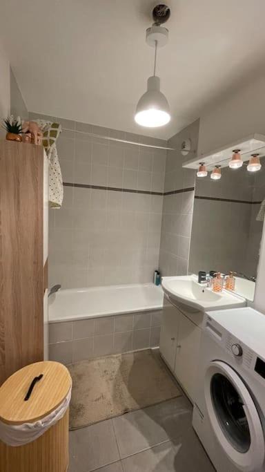 Photo of Bathroom in Ferney-Voltaire