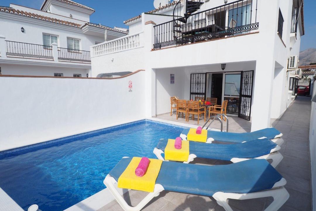 Photo of Patio Balcony in Chimenea