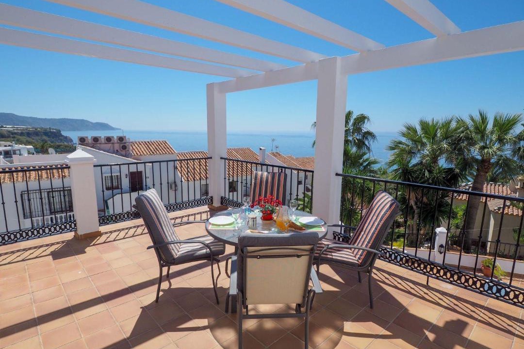 Photo of Patio Balcony in Chimenea