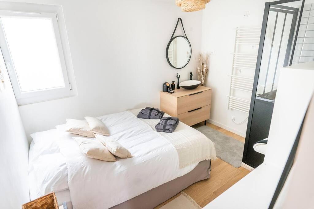 Photo of Bedroom in Aigues-Mortes