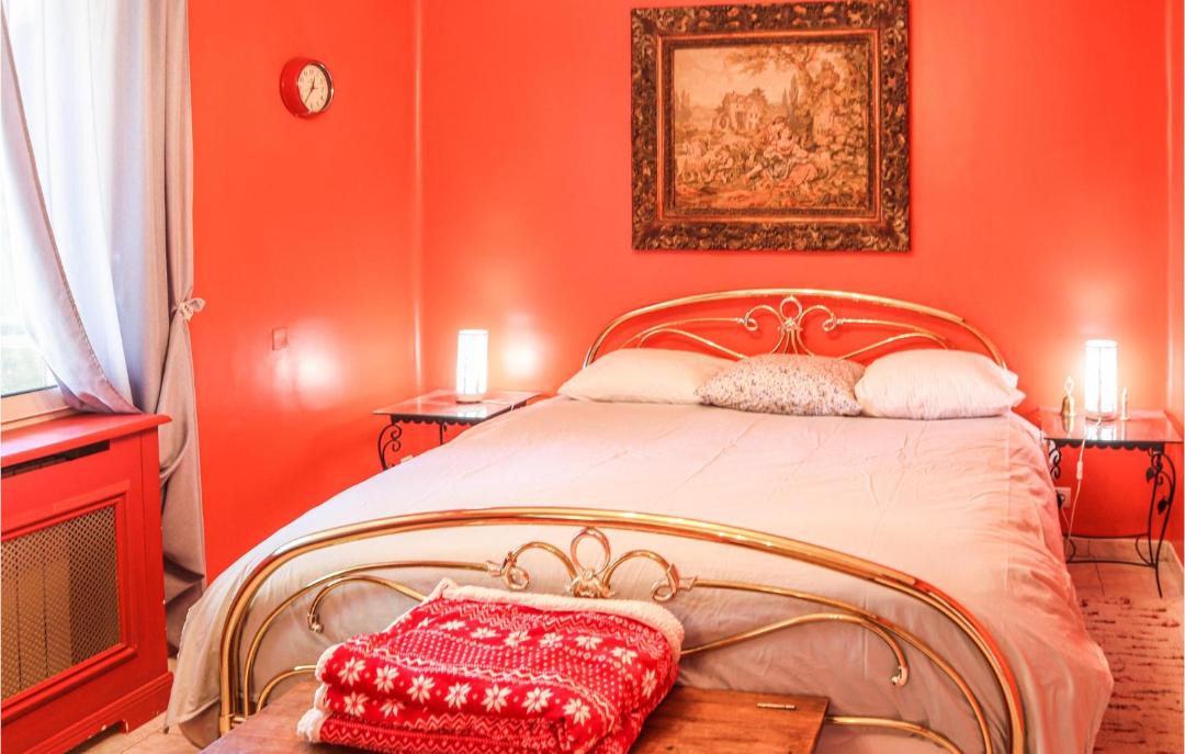 Photo of Bedroom in Vernegues