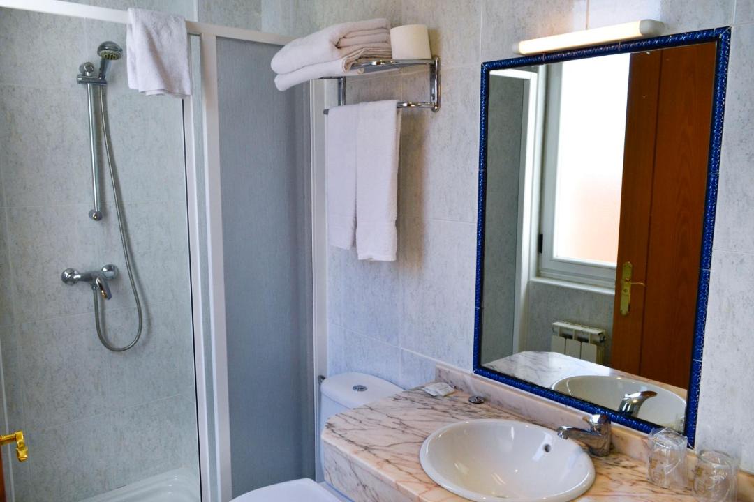 Photo of Bathroom in La Baneza