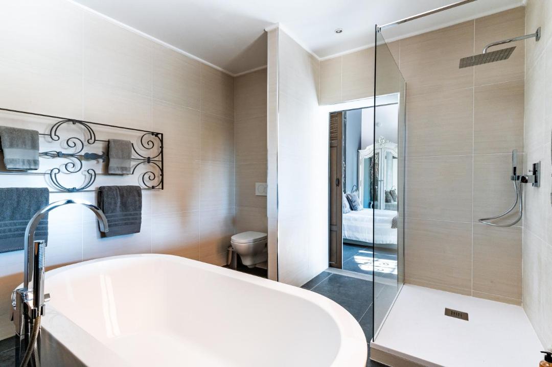 Photo of Bathroom in Chateaurenard